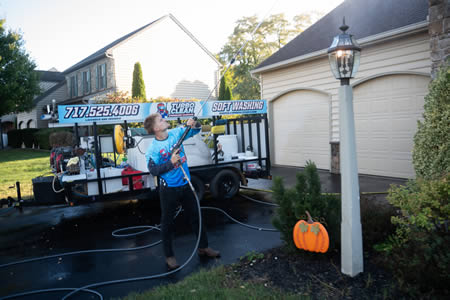 Soft Washing Delivers Protection & Performance Thumbnail